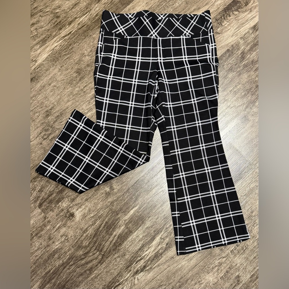 NWT Torrid FLARE Hi Rise PLAID Ponte PANTS